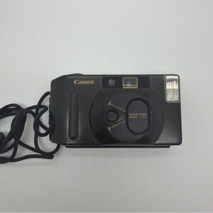 Canon 35mm Compact Film Camera - Black Works! Film included